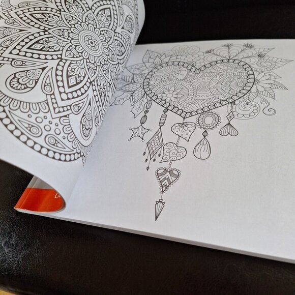 The Colours of Treasures and Trinkets Adult Coloring Book NEW - Picture 13 of 14